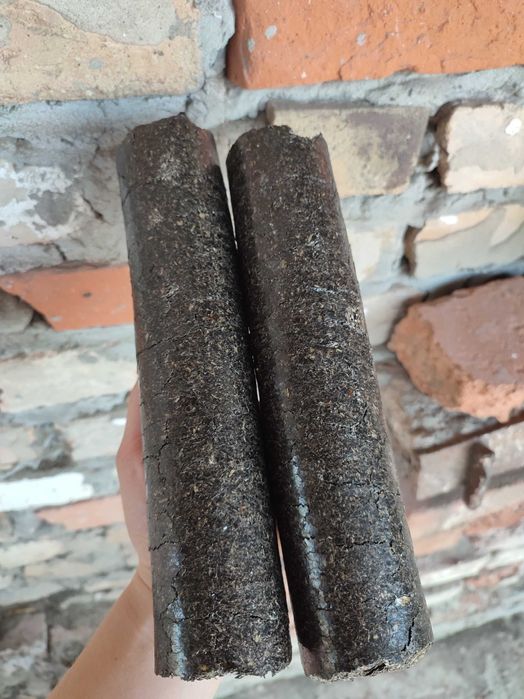 Паливні брикети типу Nestro з лушпиння соняшника 8000гр.