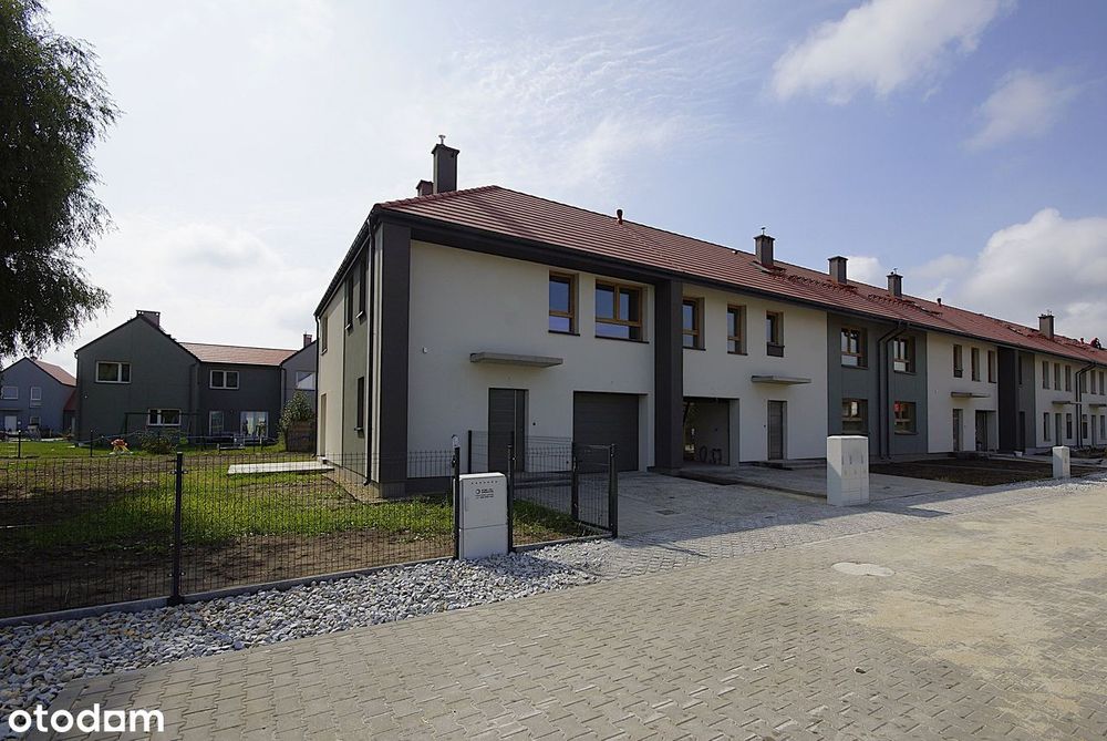 Budynek jednorodzinny. Dobrzykowice. Bezpośrednio