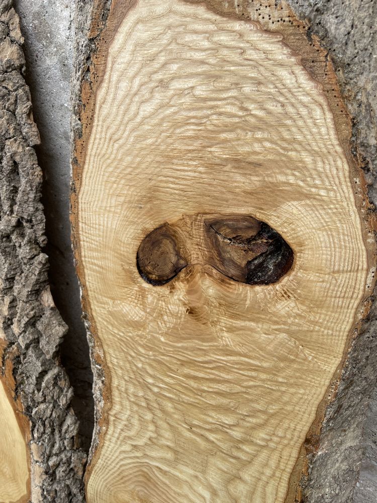 Jesion . Deski . Drewno . Live Edge