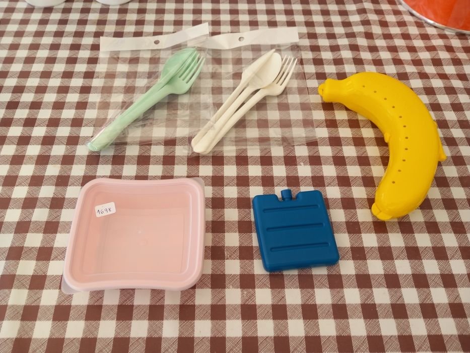 Lote diverso,saco de ganga,Pulseiras e Brincos,forma de gelo e banana