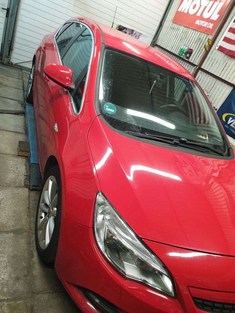 OPEL ASTRA J OPC LINE 1.4 turbo 140 koni Alu 18 cali 2012 Ładna