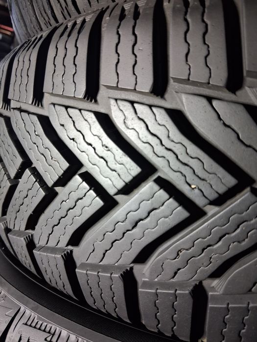 Шини б/у зимові 195/65 R15 Michelin Alpin 6