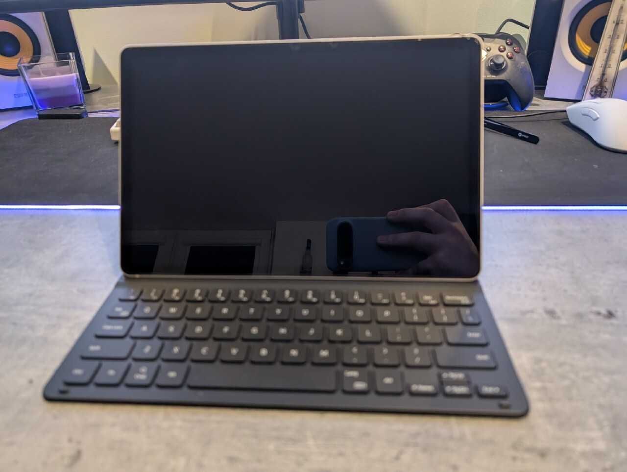 Samsung Galaxy Tab S9 256GB Wi-Fi, SM-X710NZAEEUE +Keyboard book cover