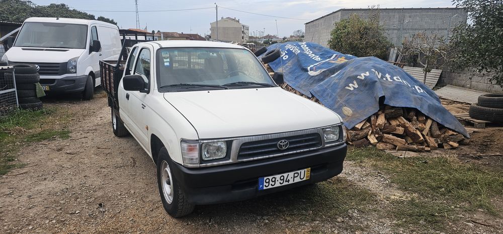 Toyota hilux 2.4 kingcab 2000