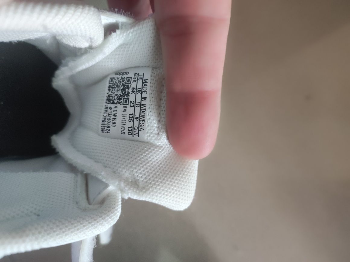 Tennis Adidas bebé