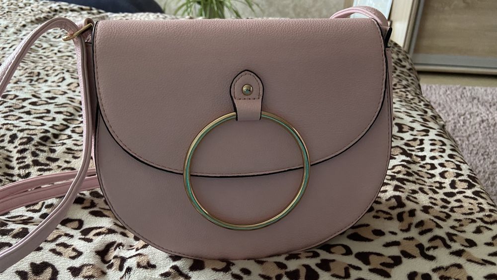 Сумка ніжно рожевого кольору