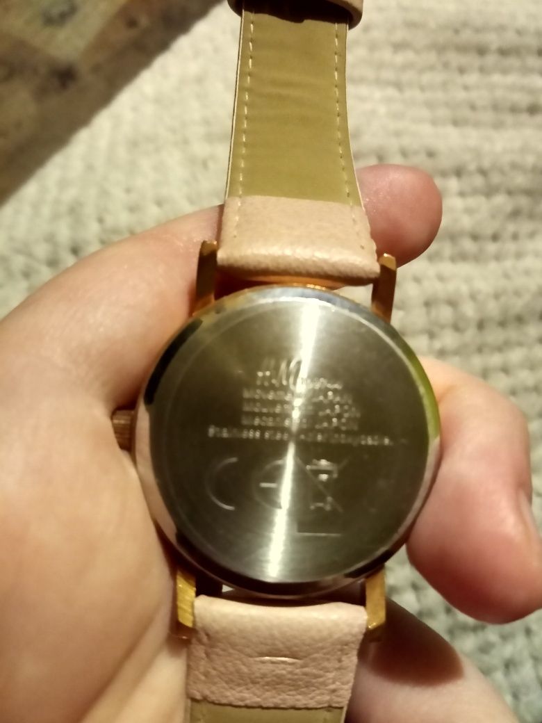 Оригінальний годинник HM
