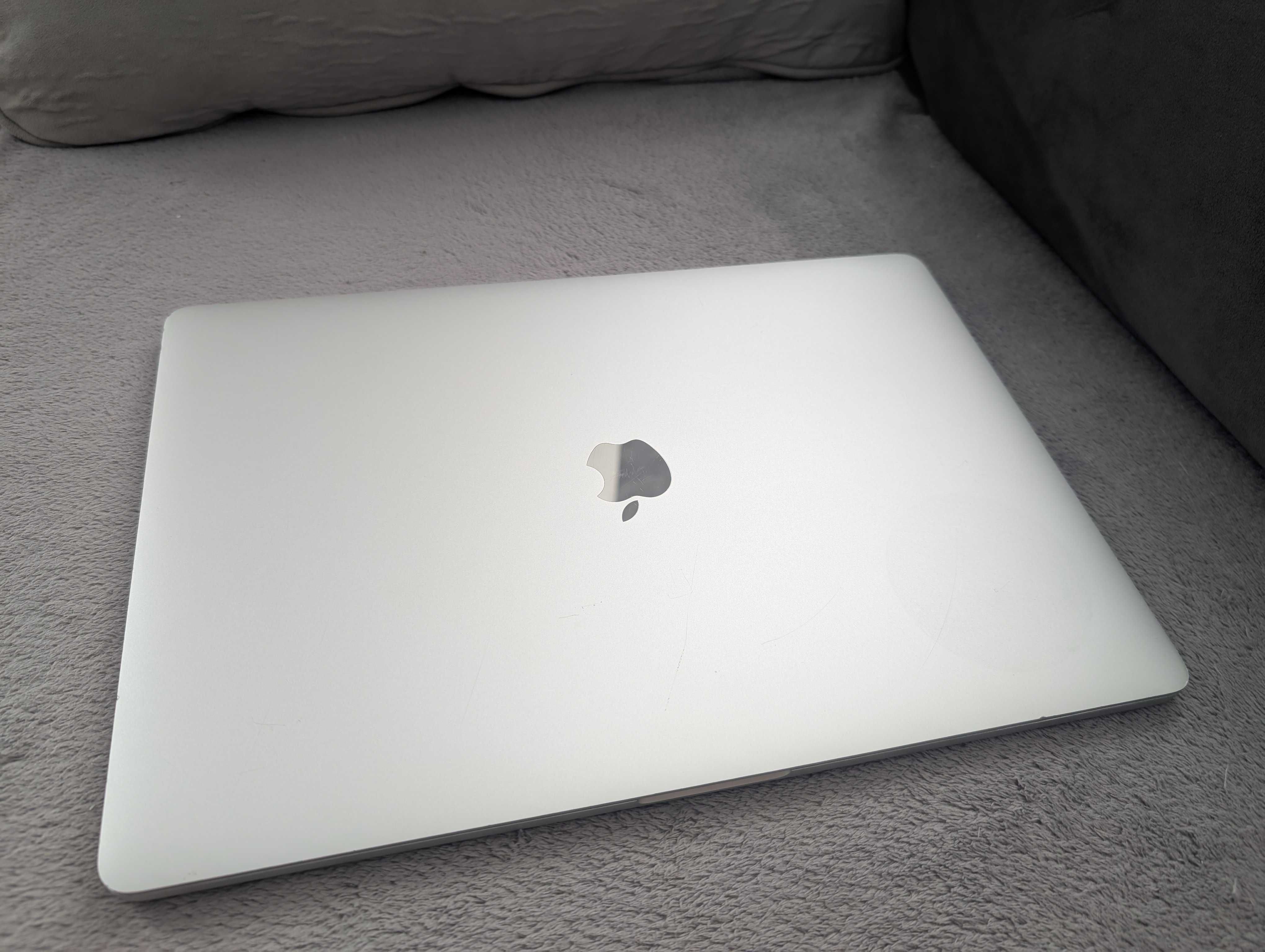 Apple MacBook Pro 15" 2018/19 A1990 i7-8750H 16 GB 256 SSD Ноутбук ПК