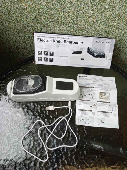 Електрична точилка для ножів