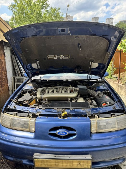 Ford Taurus SHO 3.0 Yamaha V6 (220 к.с.), 1992 рік