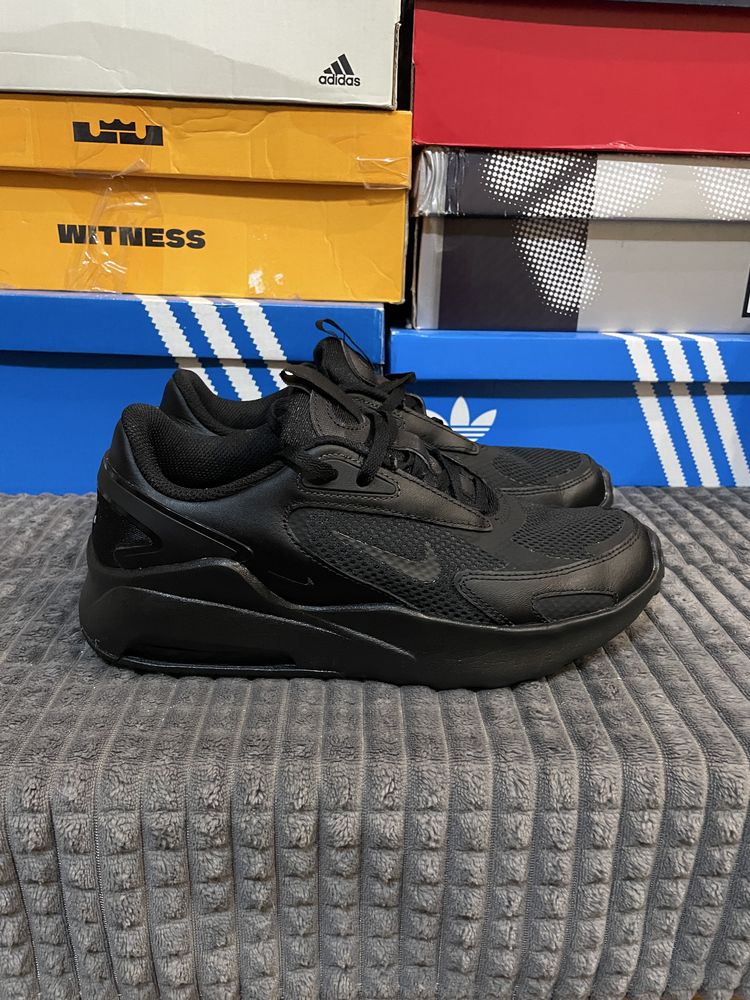 Кросівки Nike AIR MAX BOLT 38,5(24см) оригінал