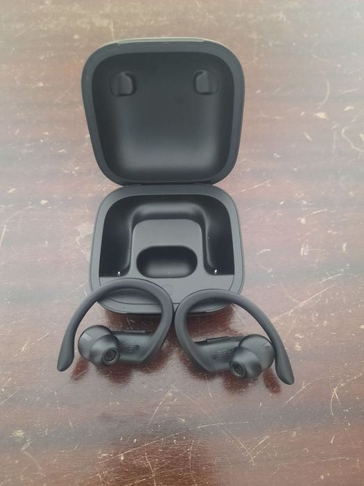Powerbeats  Pro.