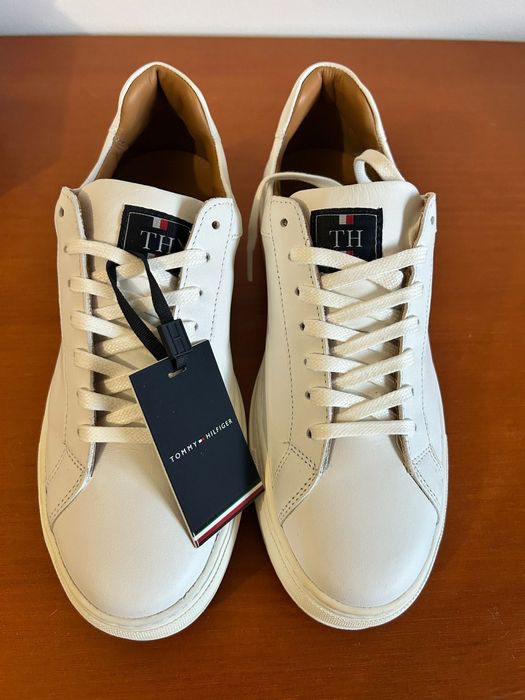Sapatilhas brancas novas em pele Tommy Premium  Cupsole