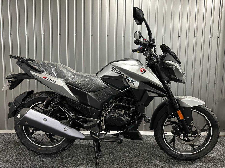 Новий мотоцикл Spark SP200R-32