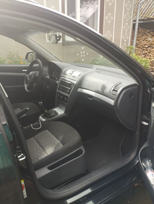 Шкода октавія А5 1.4 бензин механічна КПП -  6