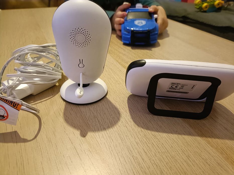 Niania elektroniczna NENO Vera z kamerą 2,4GHz