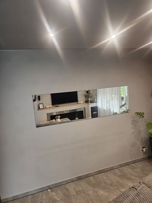 Lustro do zawieszenia  na ścianę.