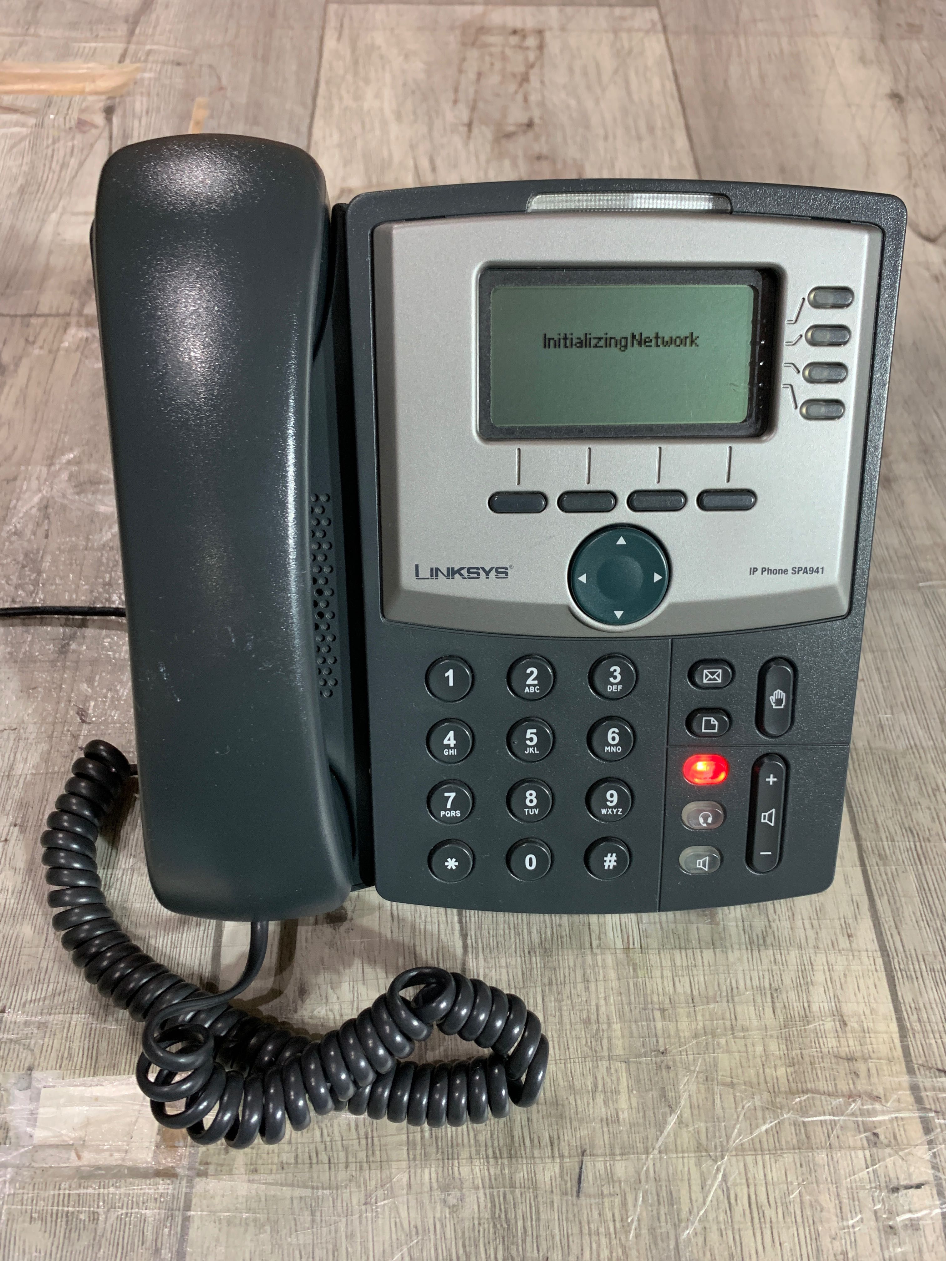 Telefon VoIP SIP Cisco SPA 941 4-line