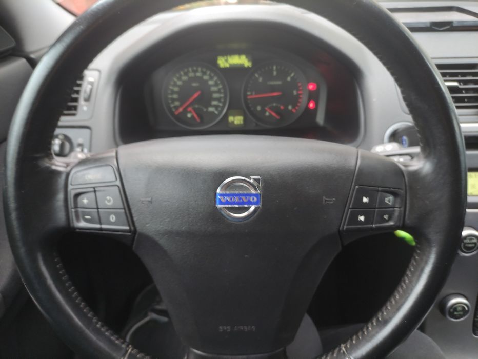 Volvo v50 2009рік
