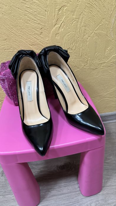 Туфлі лодочки шпилька чорні з бантом шкіряні