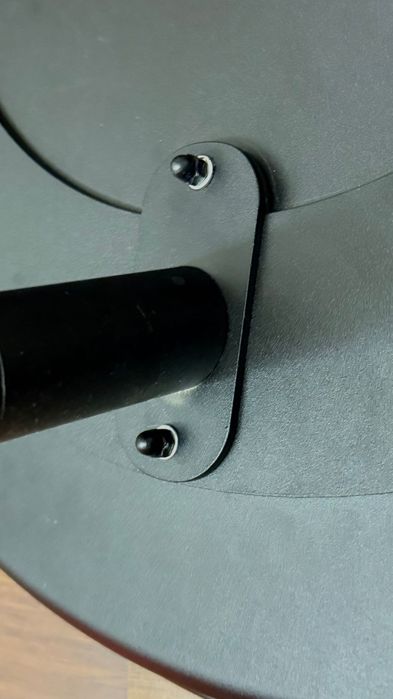 Czarny stolik kawowy, idealny do Twojego wnętrza!