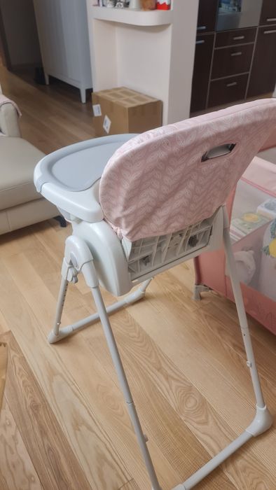 Krzesełko do karmienia Skiddou Malit keep pink