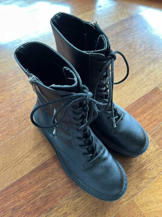 Bershka glany damskie 1216/660/040, rozmiar 38, wkładka 24,6 cm