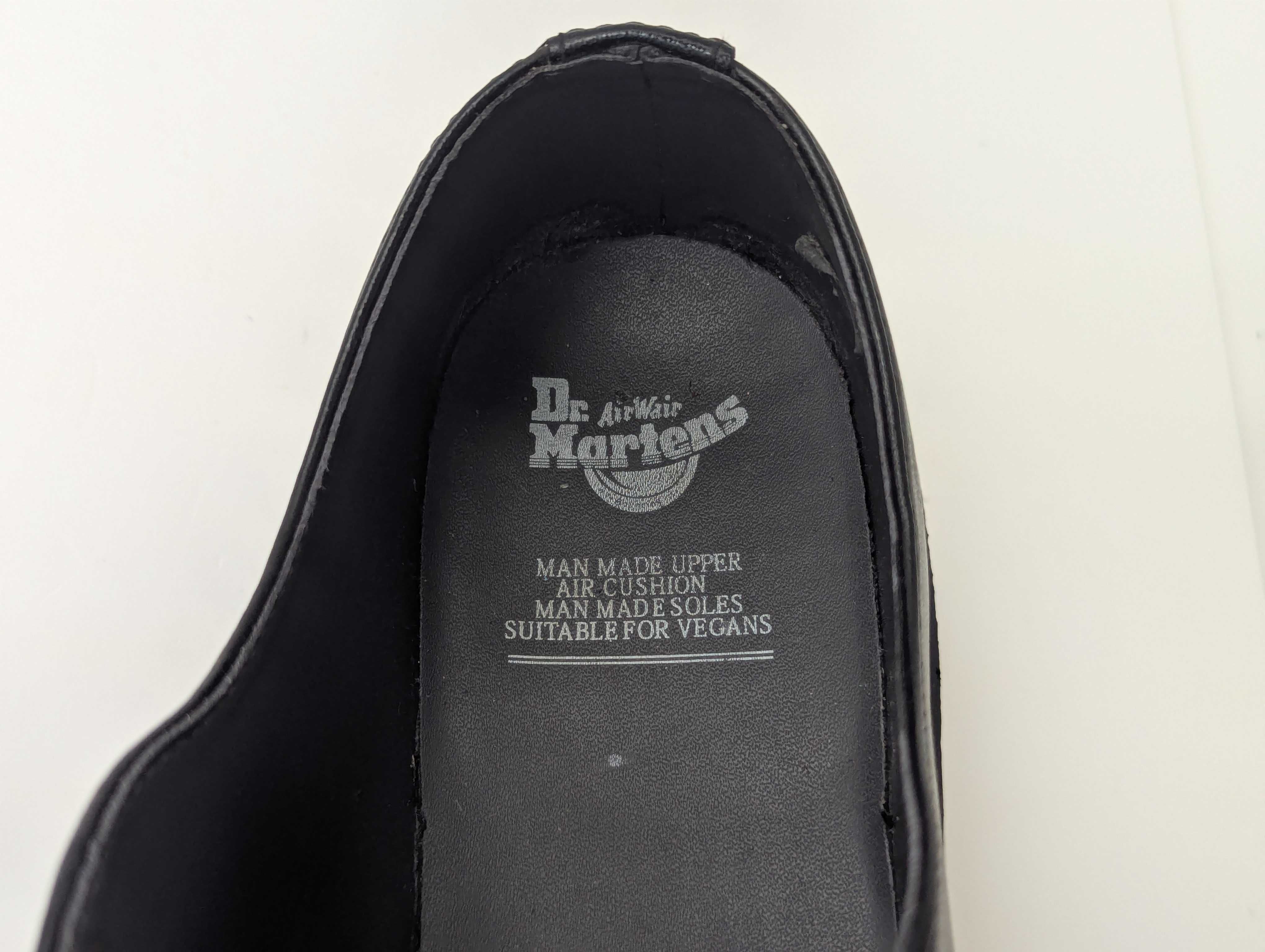 туфлі Dr. Martens 14046