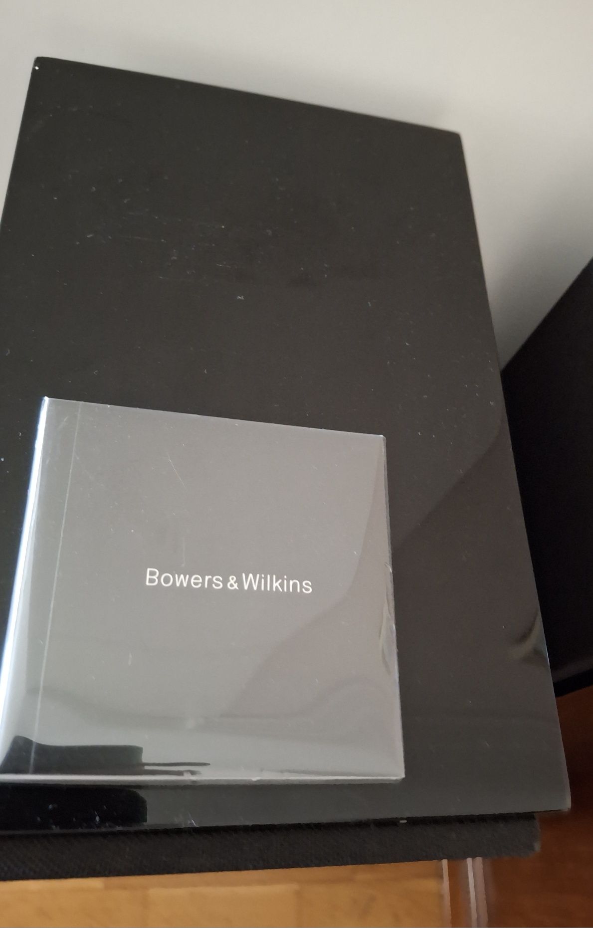 B&W CM8 black piano 5*whathifi.com