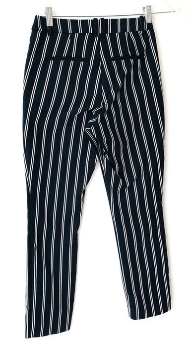 Жіночі брюки класичні