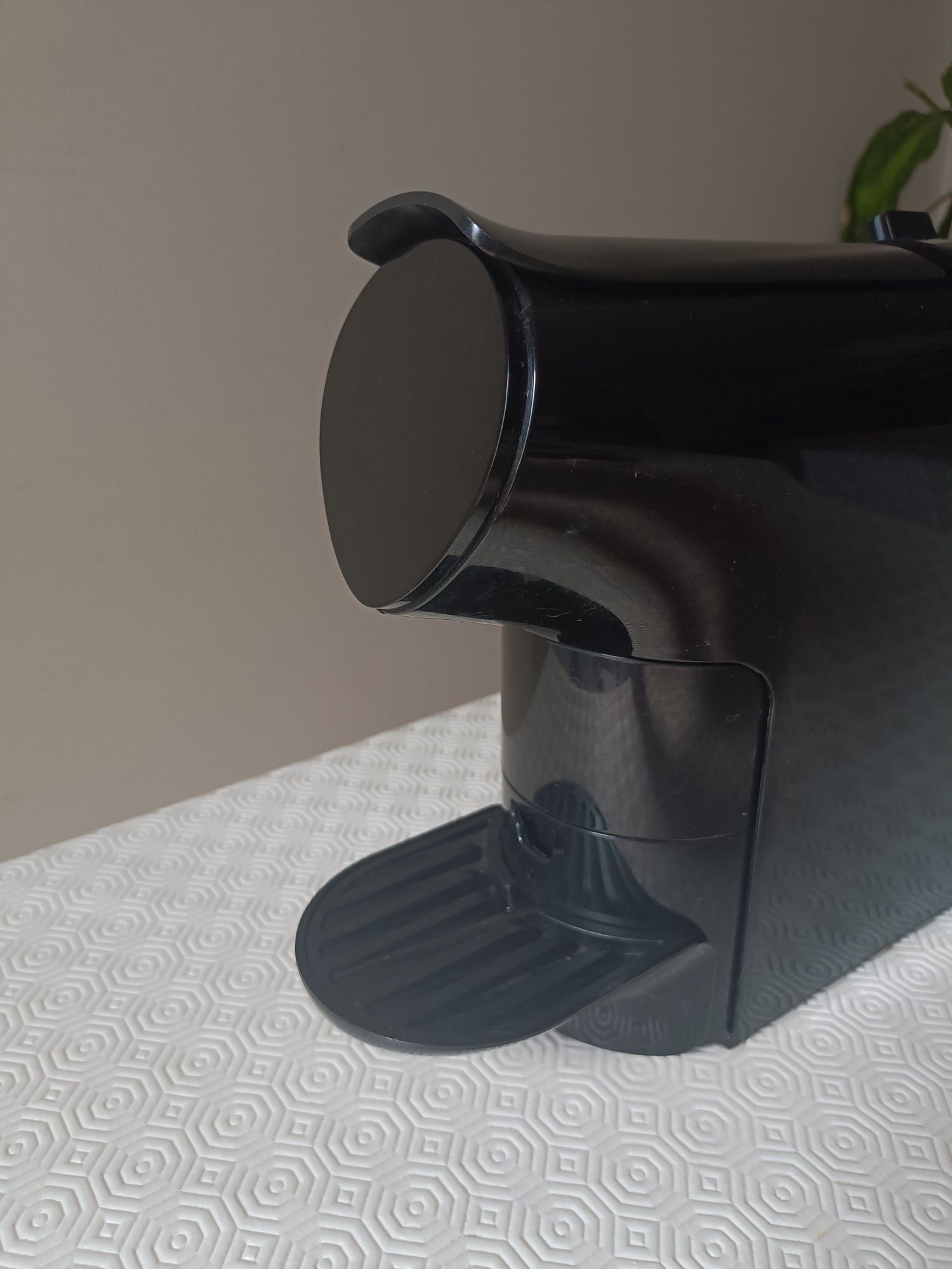 Máquina de café como nova + suporte para cápsulas