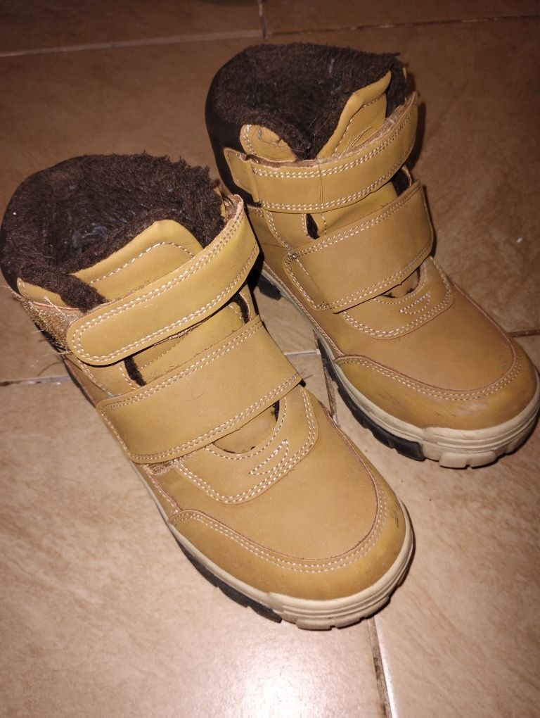 Buty zimowe r. 35