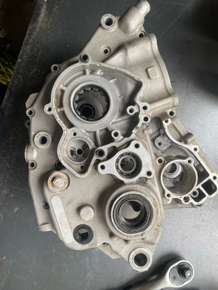 Kartery krm sxf 250 rok 06-12 sprawny zaworek sprawdz