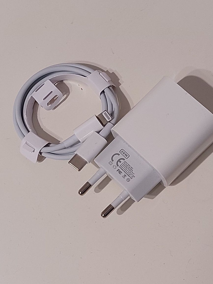 Ładowarka z kablem do iPhone 20W