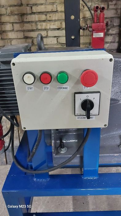 Rozdrabniacz dwuwałowy/Shredder sr 500mm silnik 5.5kw noże Hardox