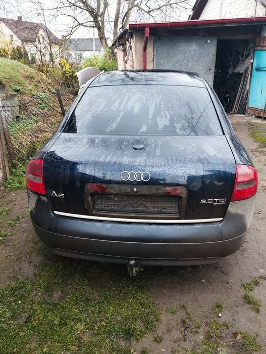 Продам цілу, можна по деталях Audi a6 c5 2.5 AKE , АКПП