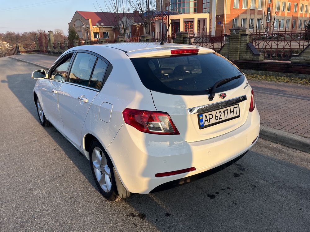 Geely Emgrand 7 2013 1.5 Газ/бензин