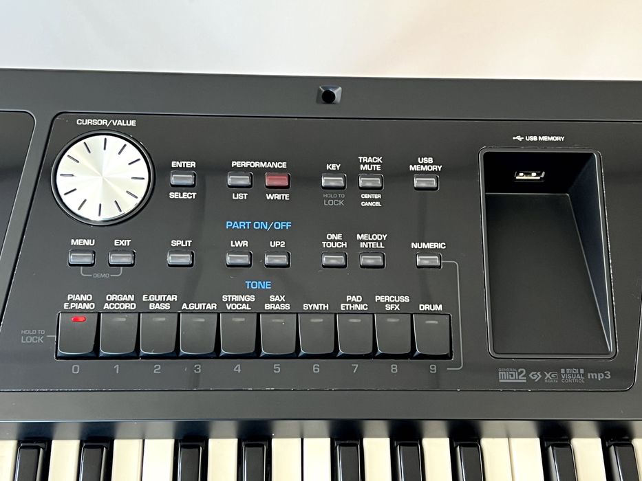 Keyboard Roland BK5
