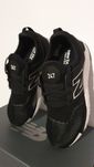Buty sportowe New Balance czarne modne Rozmiar 36 / wkładka 22 cm