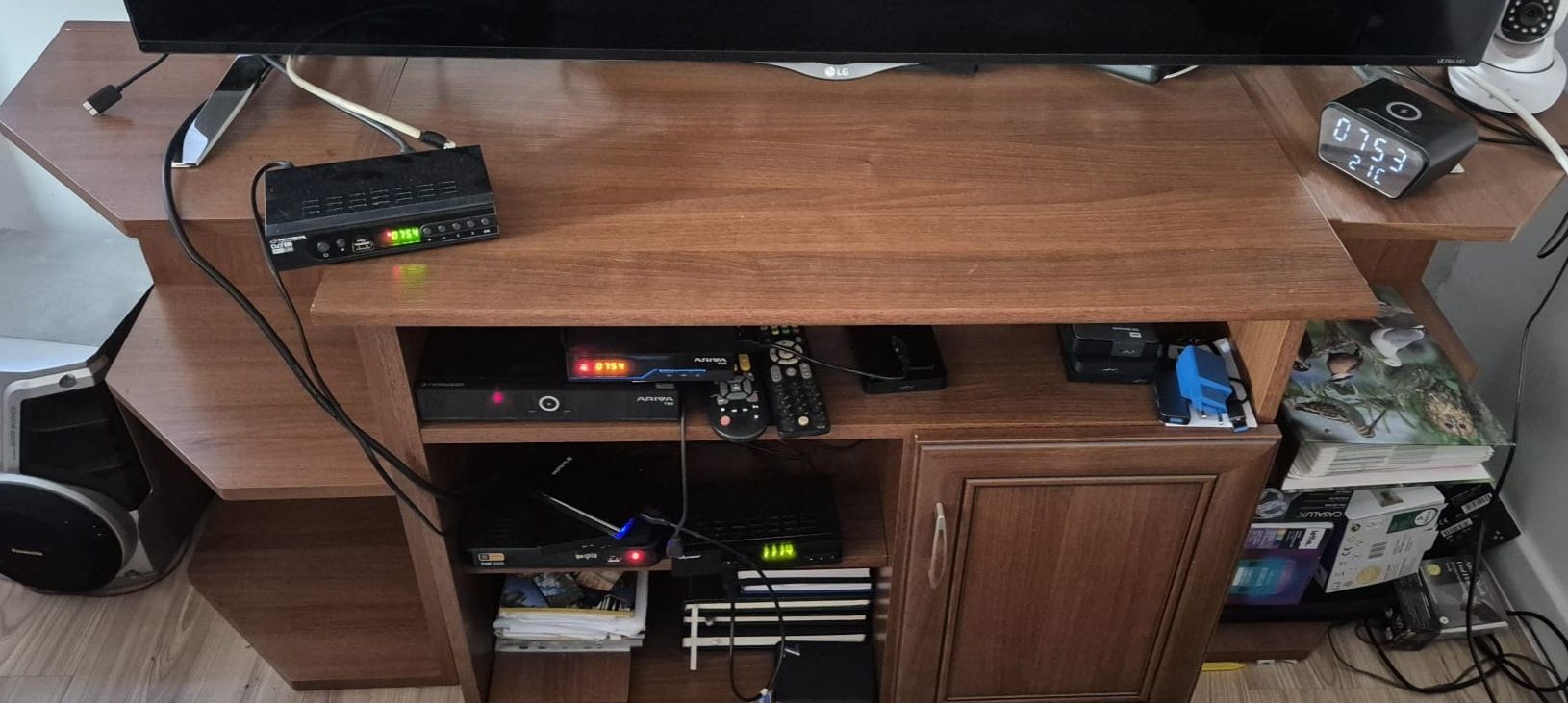 Szafka pod TV Bodzio orzech