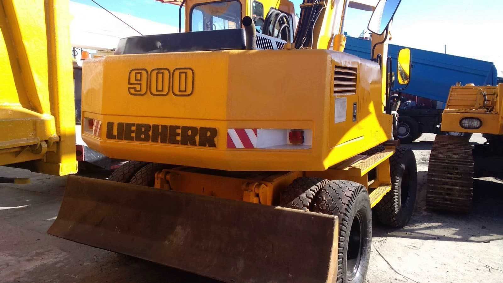 Продам колёсный экскаватор Liebherr А900 1996 г.