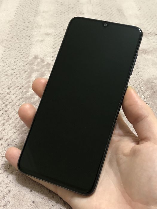 Телефон Samsung Galaxy A70 #777