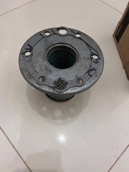 Filtr powietrza CAT 428 b