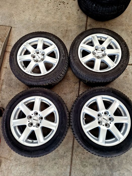 sprzedam komplet kół zimowych Michelin Alpin 4 205x55 r 16