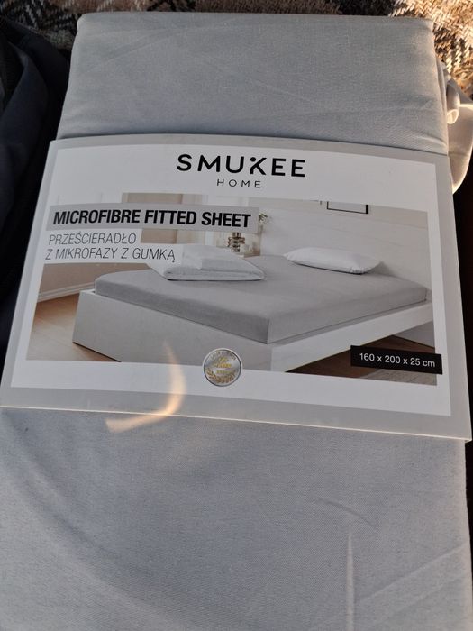 Prześcieradło smukee z gumką 160x200 miękkie miłe w dotyku szare
