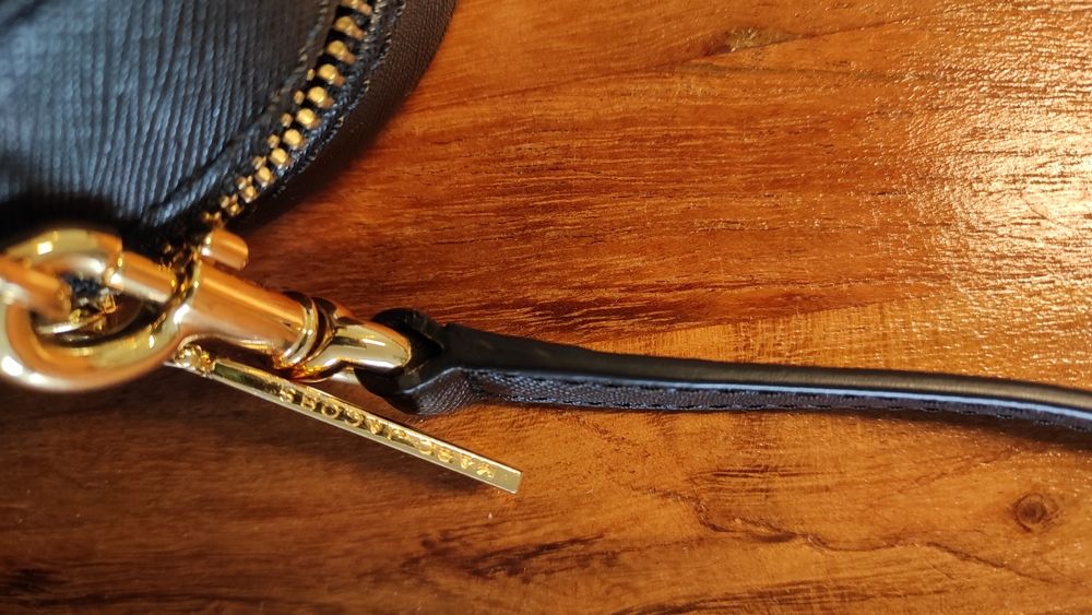 Mala Marc Jacobs de pele como nova