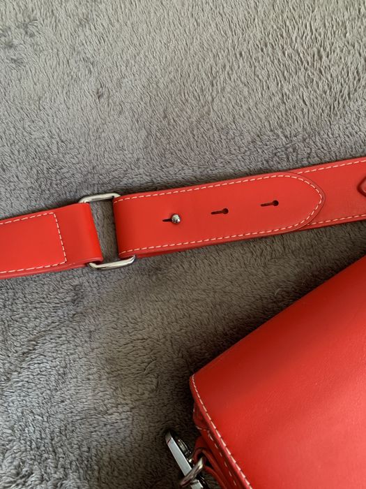 Жіноча сумка FUERYA Milano Яскраво-червона, як нова