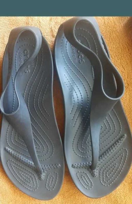 Sandały japonki Crocs serena flip w11 czarne 41