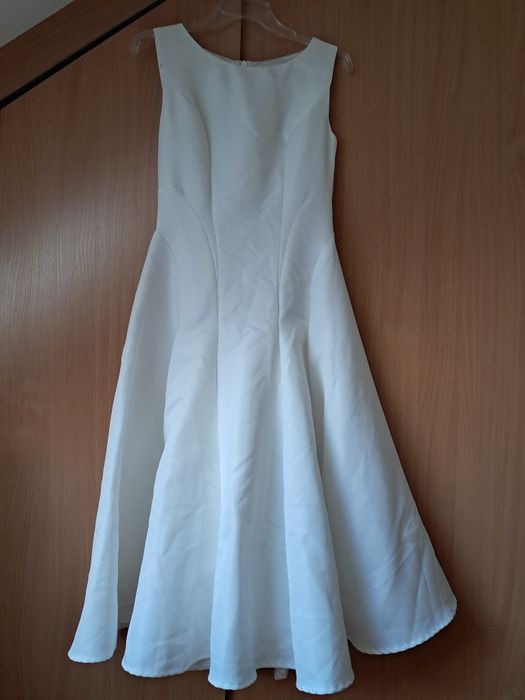 Suknia midi biała bez rękawów r.36-38"Chi Chi London"nowa.
