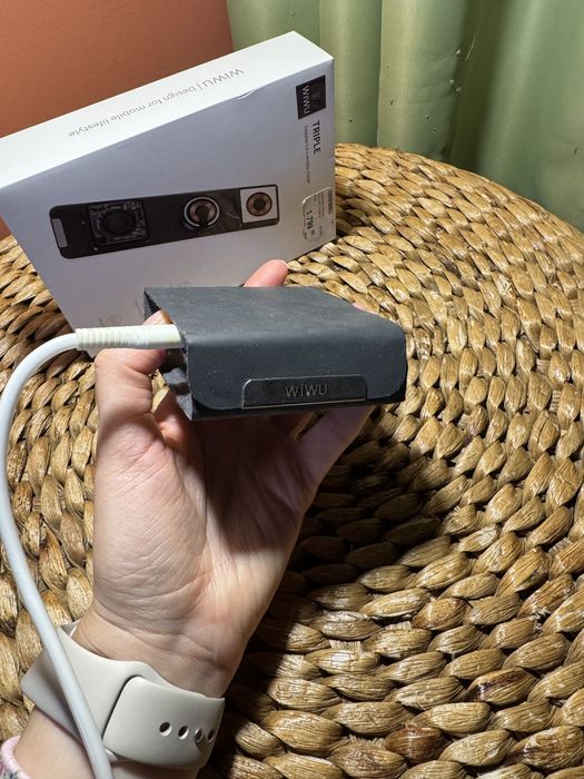 Зарядна док станція WiWU TRIPLE